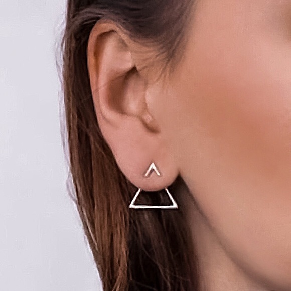 ⚜️[𝟯/$𝟭𝟴]⚜️Gold Triangle Jacket Earrings NEW - Picture 3 of 11